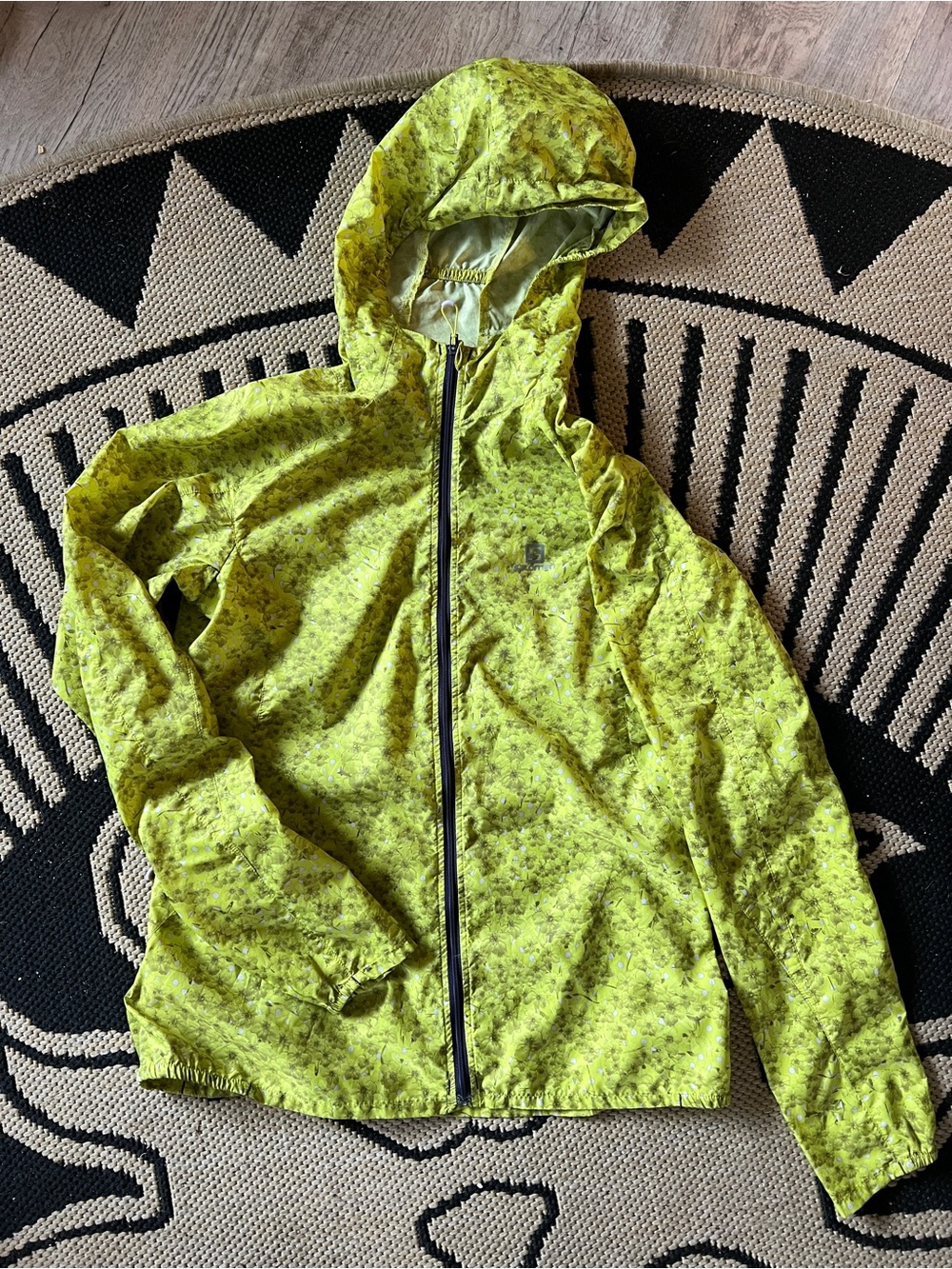 Salomon Light Yellow Green Outdoor Jacket